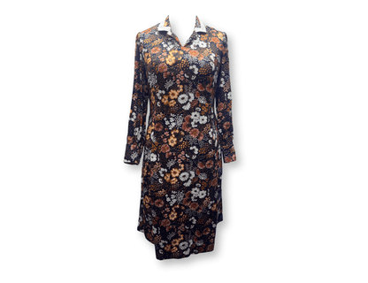 Floral 1970s Shift Dress with White-Trim Collar